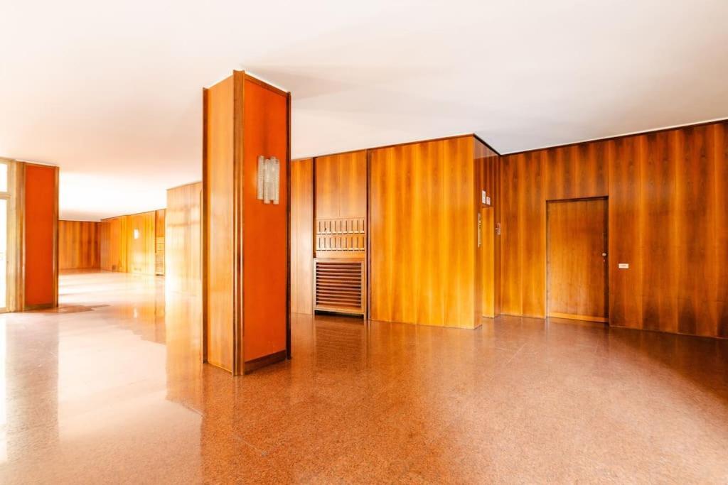 Luxury 1 Bedroom Apartment, Close To San Siro, Fiera And 10 Min Metro To Duomo Milan Exterior photo